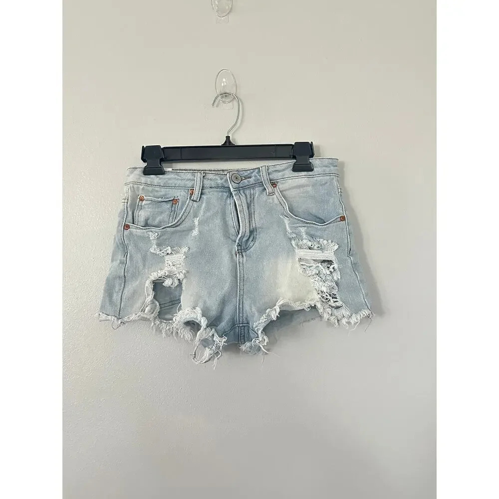 Almost Famous High Rise Distressed Shorts Size 5 Light Wash